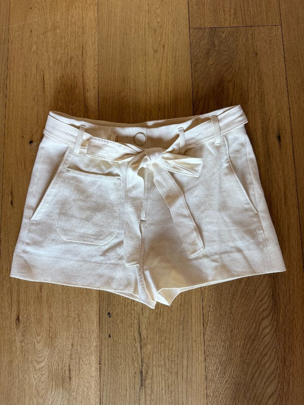 Adorable tie-waist Helmut Lang cotton shorts!  NWOT, 0